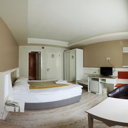 Grand As Hotel Istanbul Exterior foto